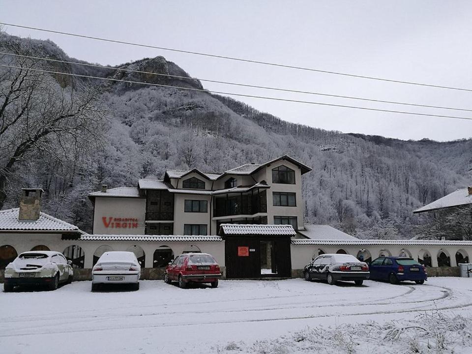 Family Hotel Virgin Рибариця Екстер'єр фото